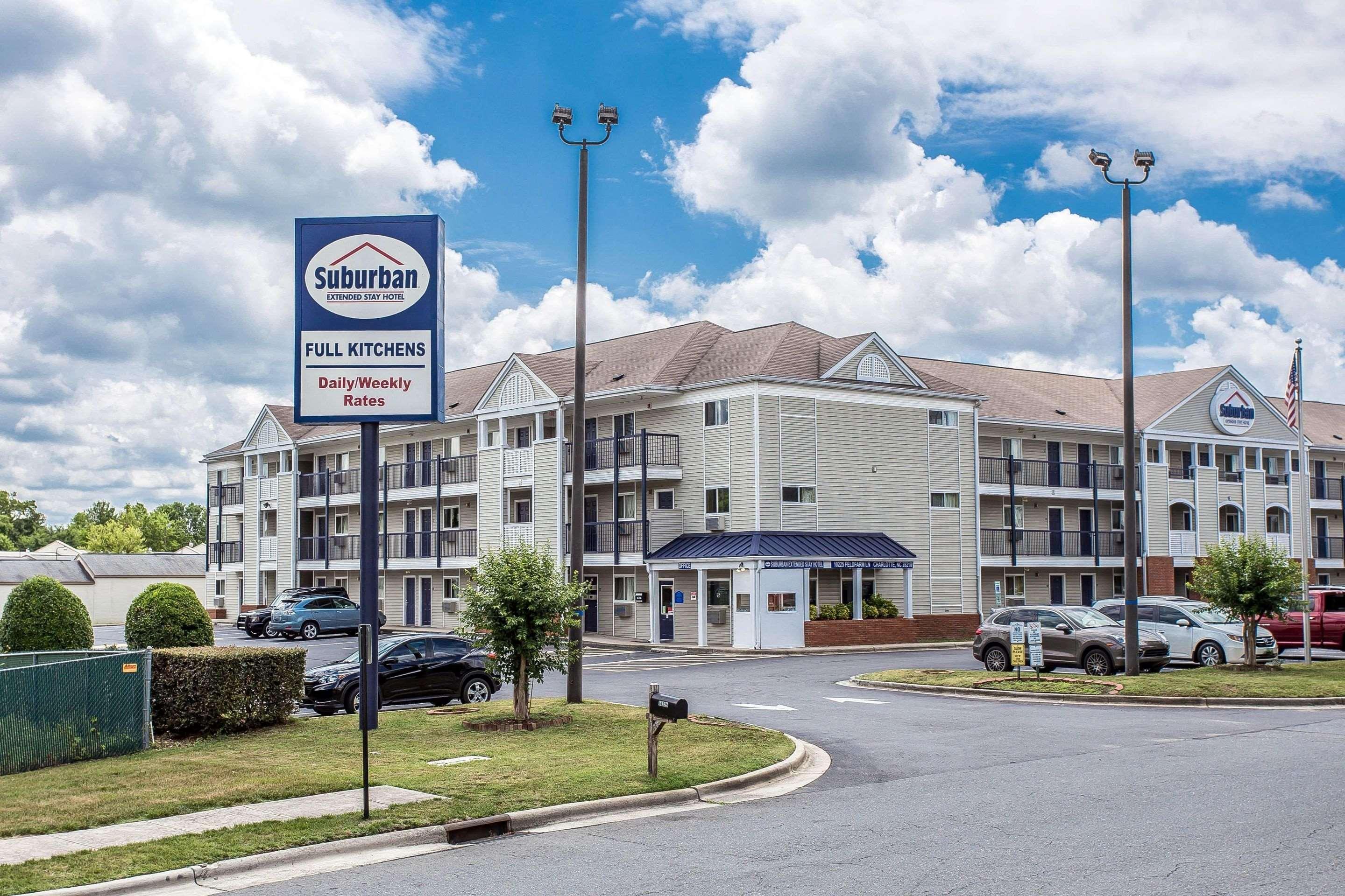 Suburban Studios Charlotte-Ballantyne Exterior photo